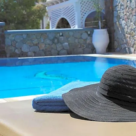 Thira فندق ثيرا